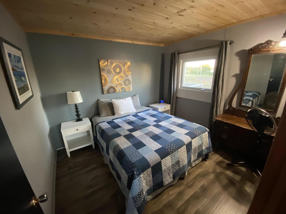 Rustico The Pines Motel And Cottages מראה חיצוני תמונה