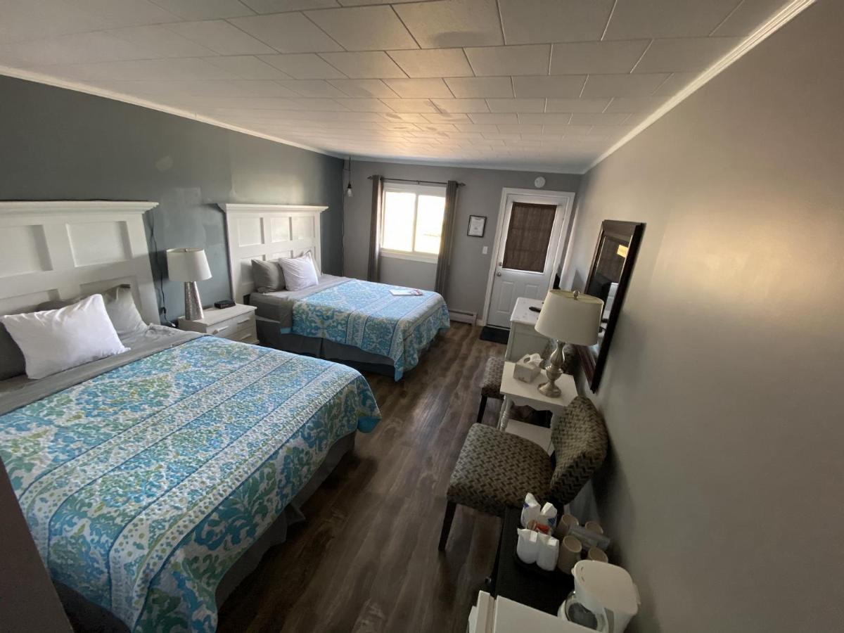 Rustico The Pines Motel And Cottages מראה חיצוני תמונה